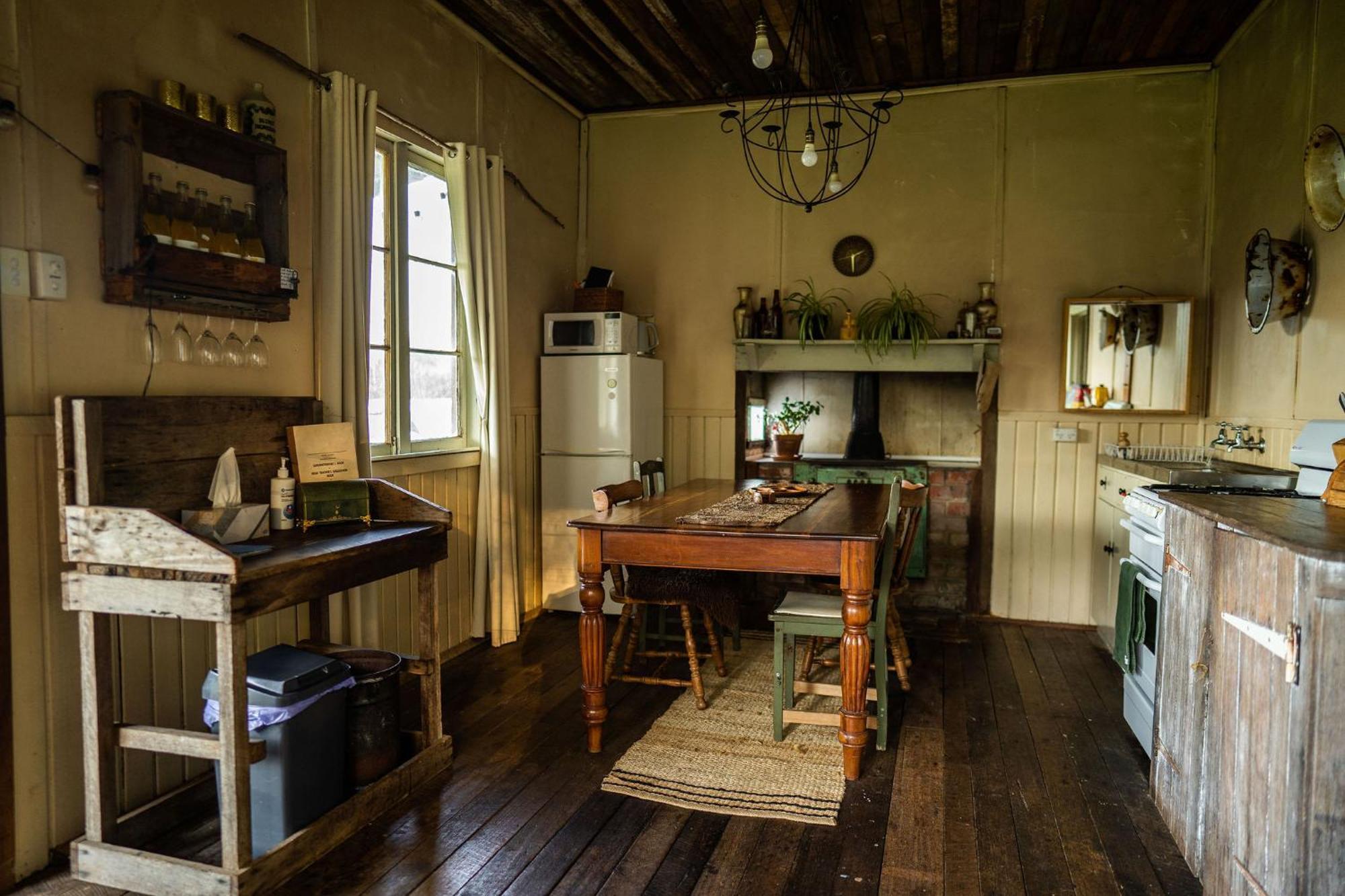 Cosy Farmstay: Green Cabin At Whispering Woods Beedelup Exteriér fotografie